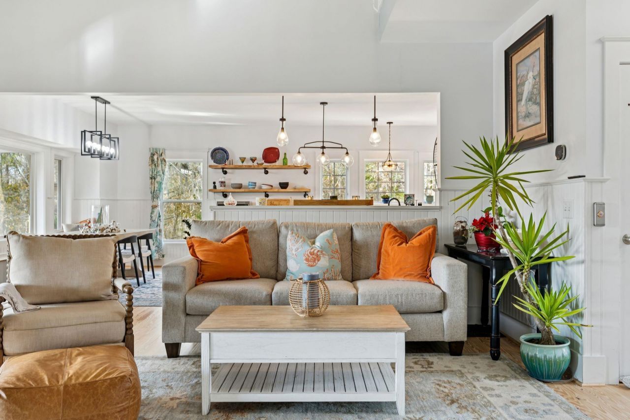 269 Belladonna Ct. Photo 7