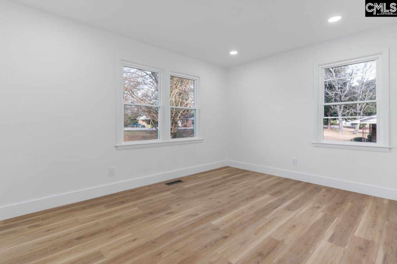 124 W Lakeside Avenue Photo 13