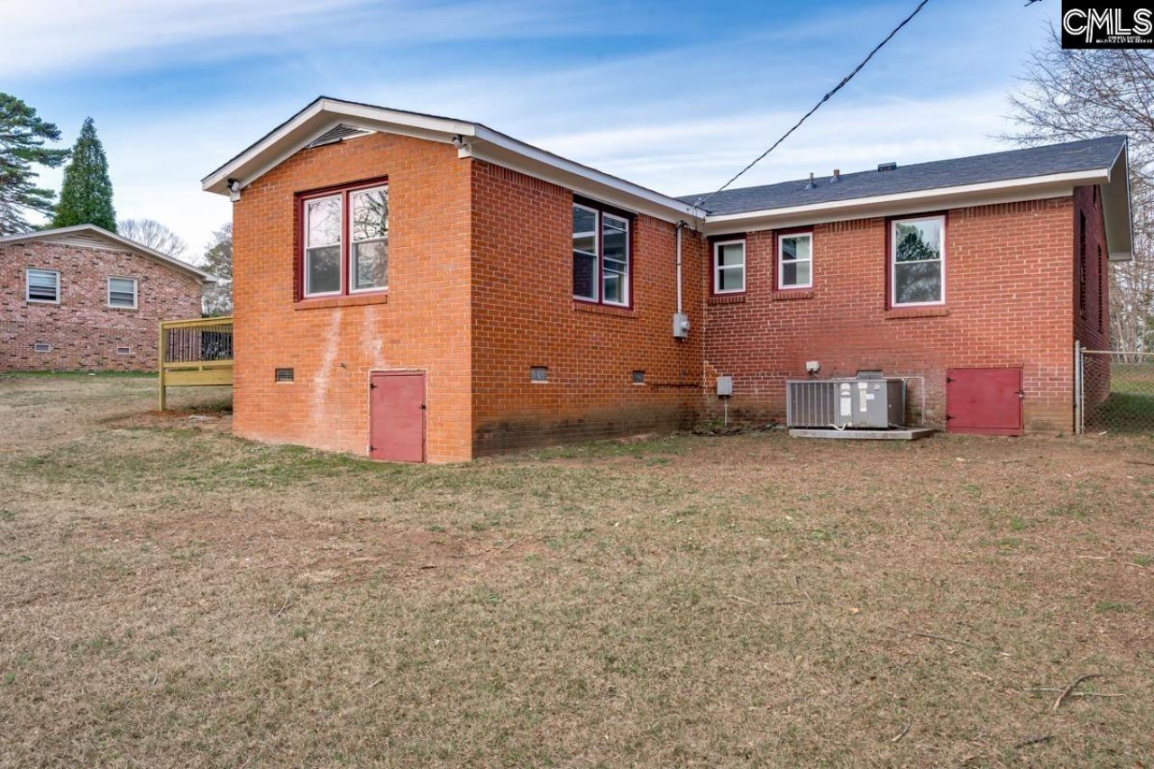 124 W Lakeside Avenue Photo 18