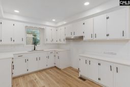 124 W Lakeside Avenue photo 4