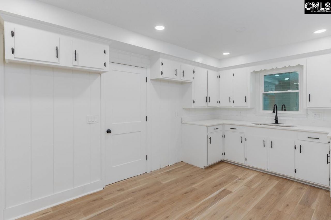 124 W Lakeside Avenue Photo 6