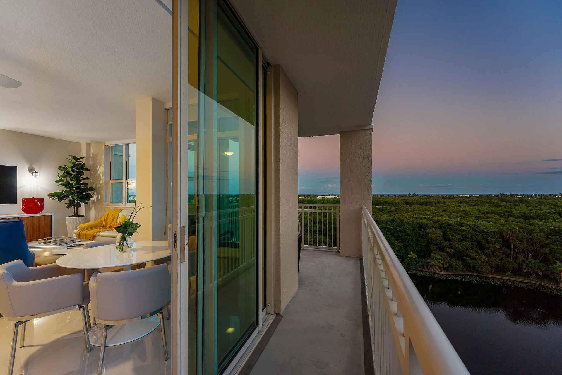 450 N Federal Highway, Unit 711, Boynton Beach, FL 33435 Photo