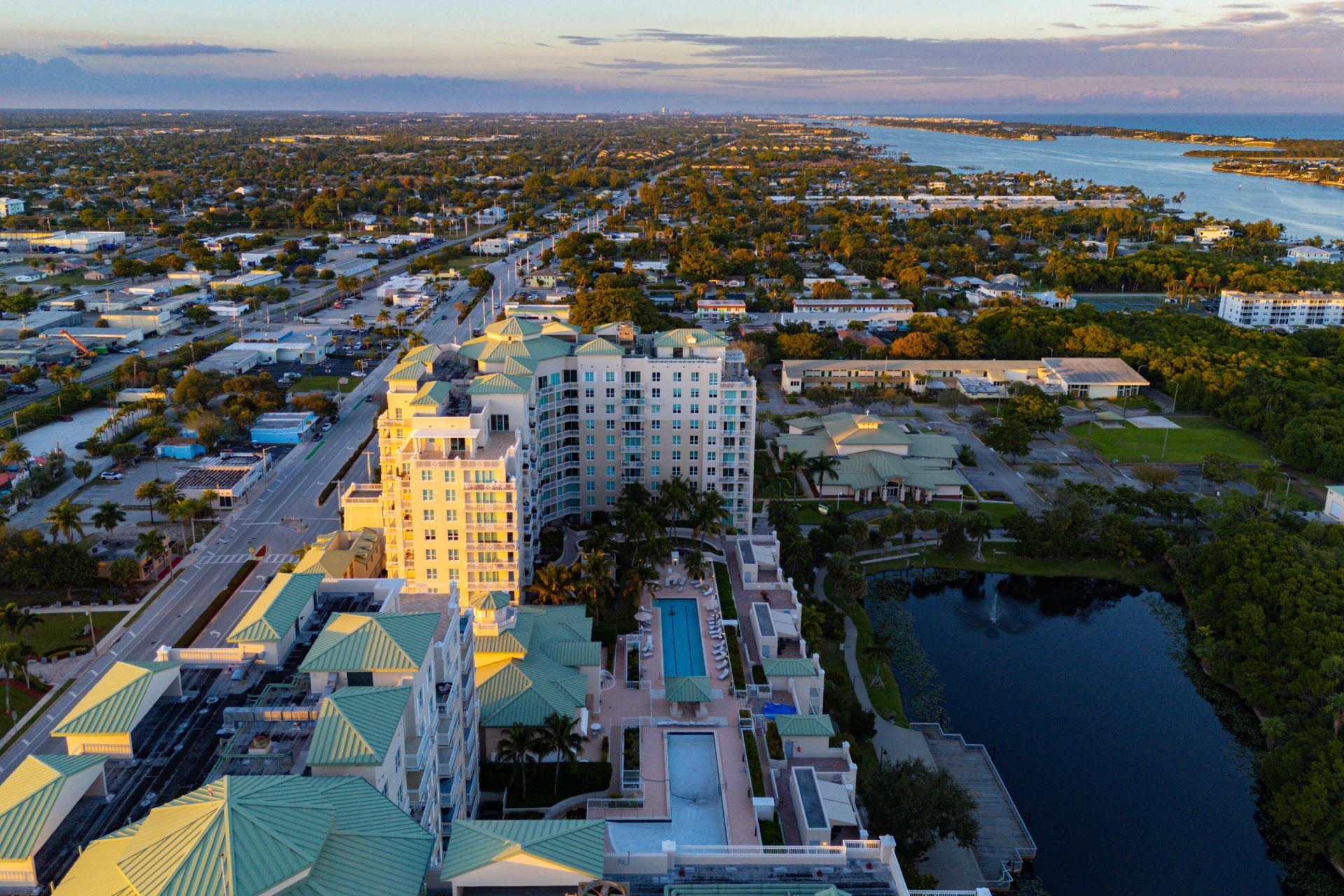 450 N Federal Highway, Unit 711, Boynton Beach, FL 33435 Photo