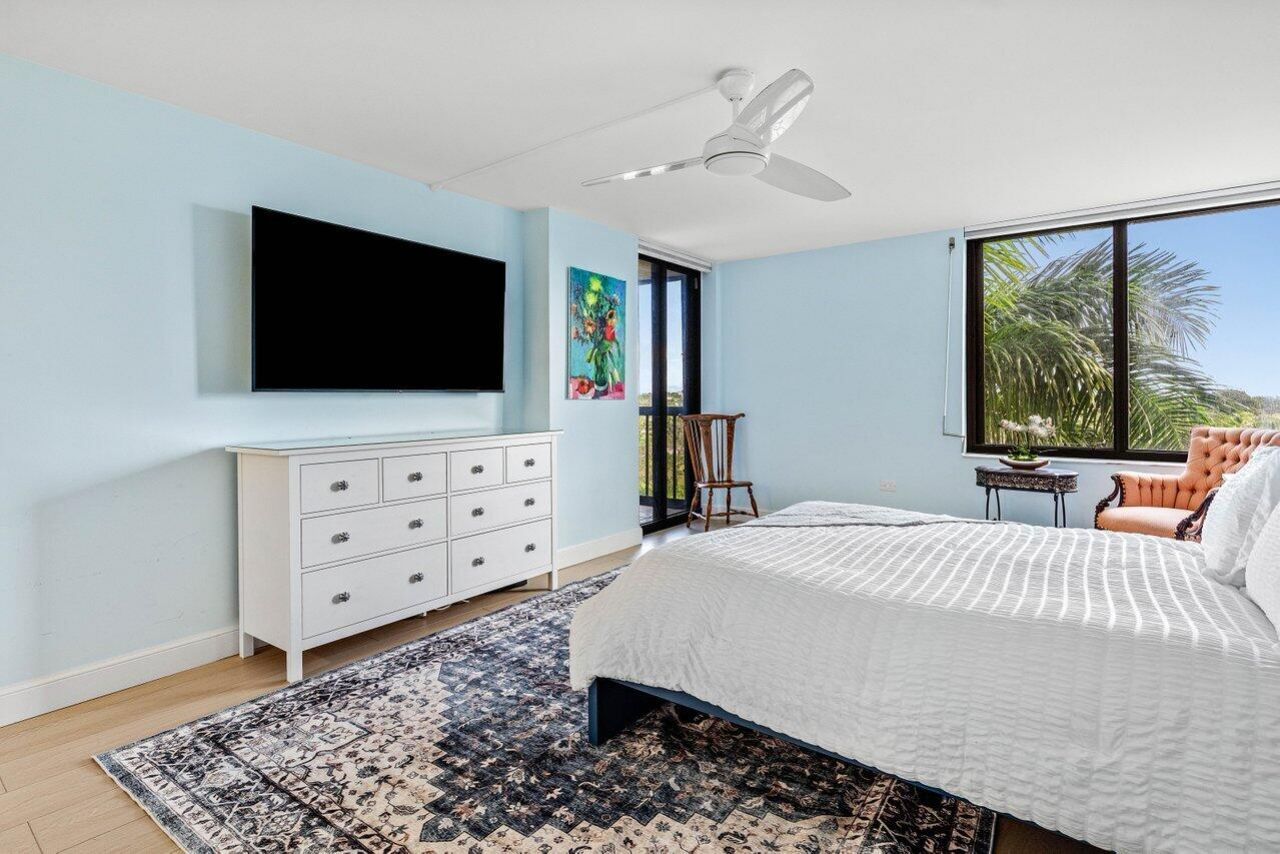 2450 Presidential Way, Unit 607, West Palm Beach, FL 33401 Photo