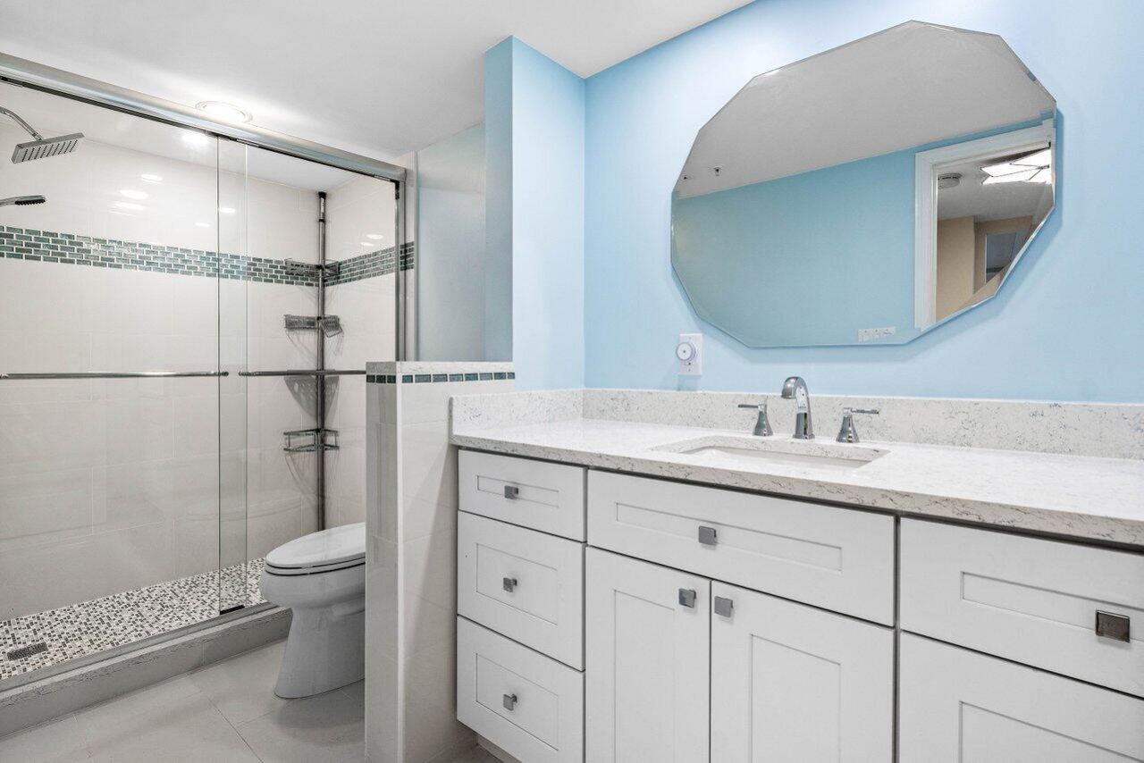 2450 Presidential Way, Unit 607, West Palm Beach, FL 33401 Photo