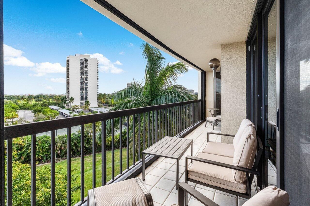 2450 Presidential Way, Unit 607, West Palm Beach, FL 33401 Photo