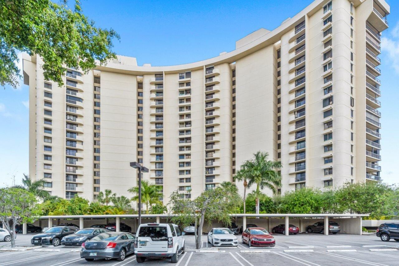 2450 Presidential Way, Unit 607, West Palm Beach, FL 33401 Photo