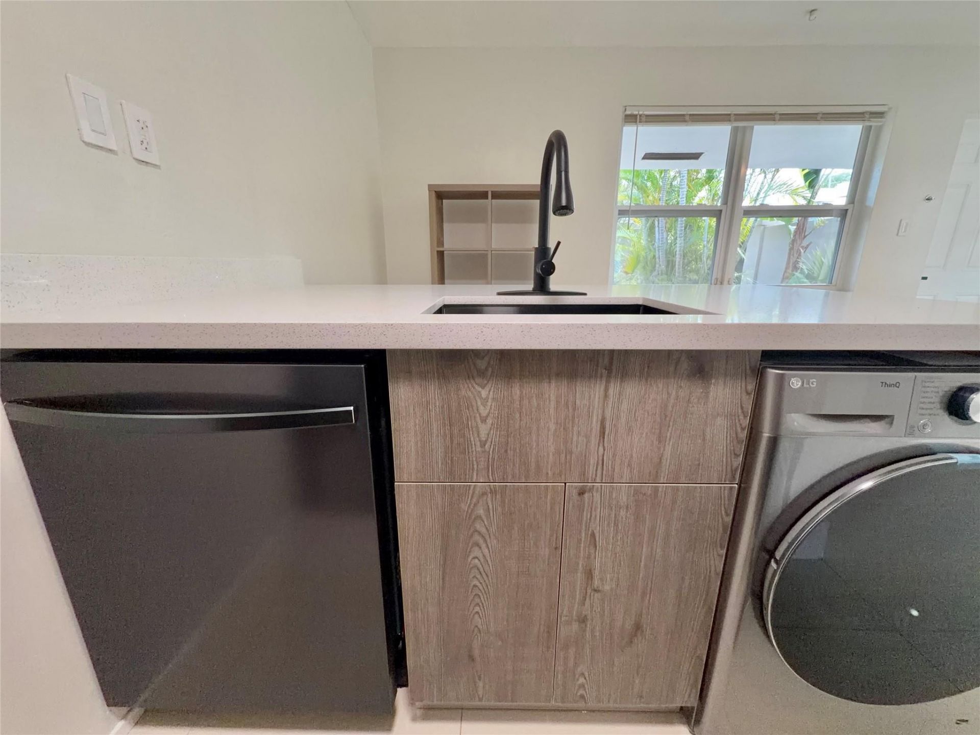 924 NE 17th Terrace, Unit 10, Fort Lauderdale, FL 33304 Photo