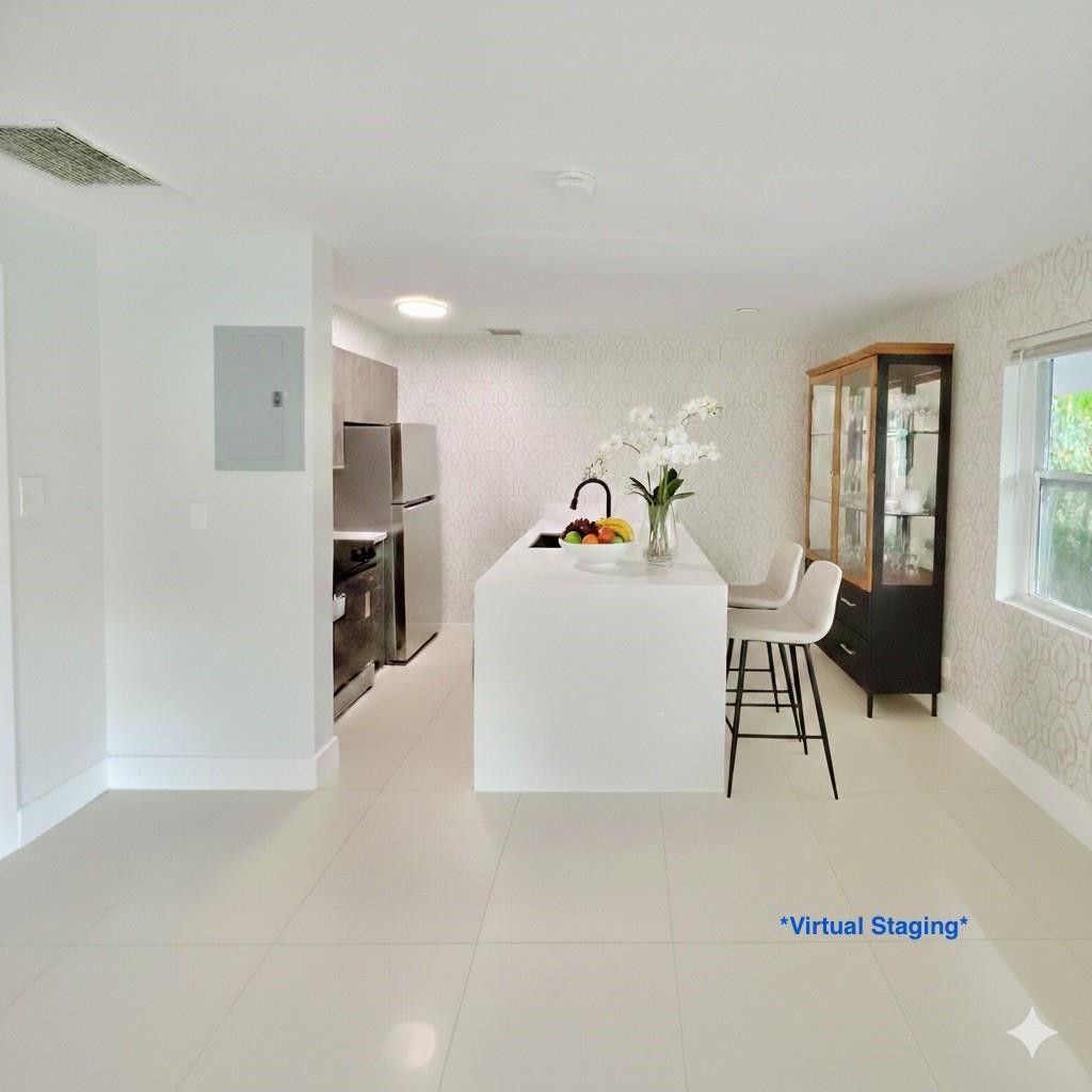 924 NE 17th Terrace, Unit 10, Fort Lauderdale, FL 33304 Photo