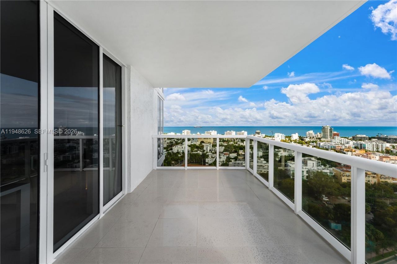 400 Alton Rd, Unit 2210, Miami Beach, FL 33139 Photo