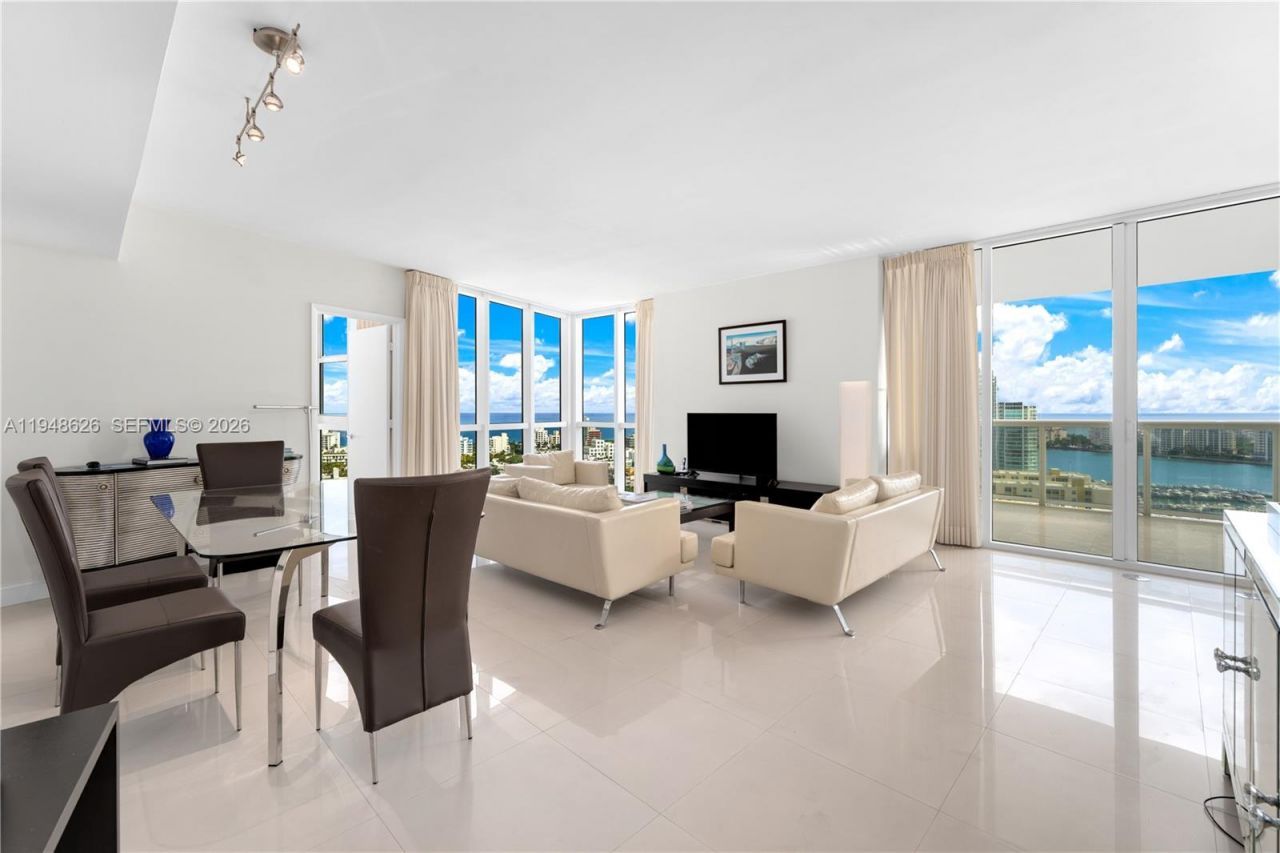 400 Alton Rd, Unit 2210, Miami Beach, FL 33139 Photo