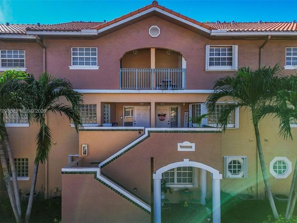 10026 Hammocks Blvd , Unit 207-6, Miami, FL 33196