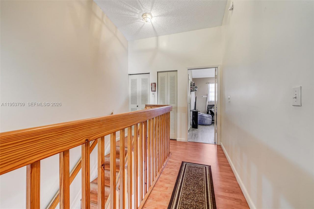 10026 Hammocks Blvd , Unit 207-6, Miami, FL 33196 Photo