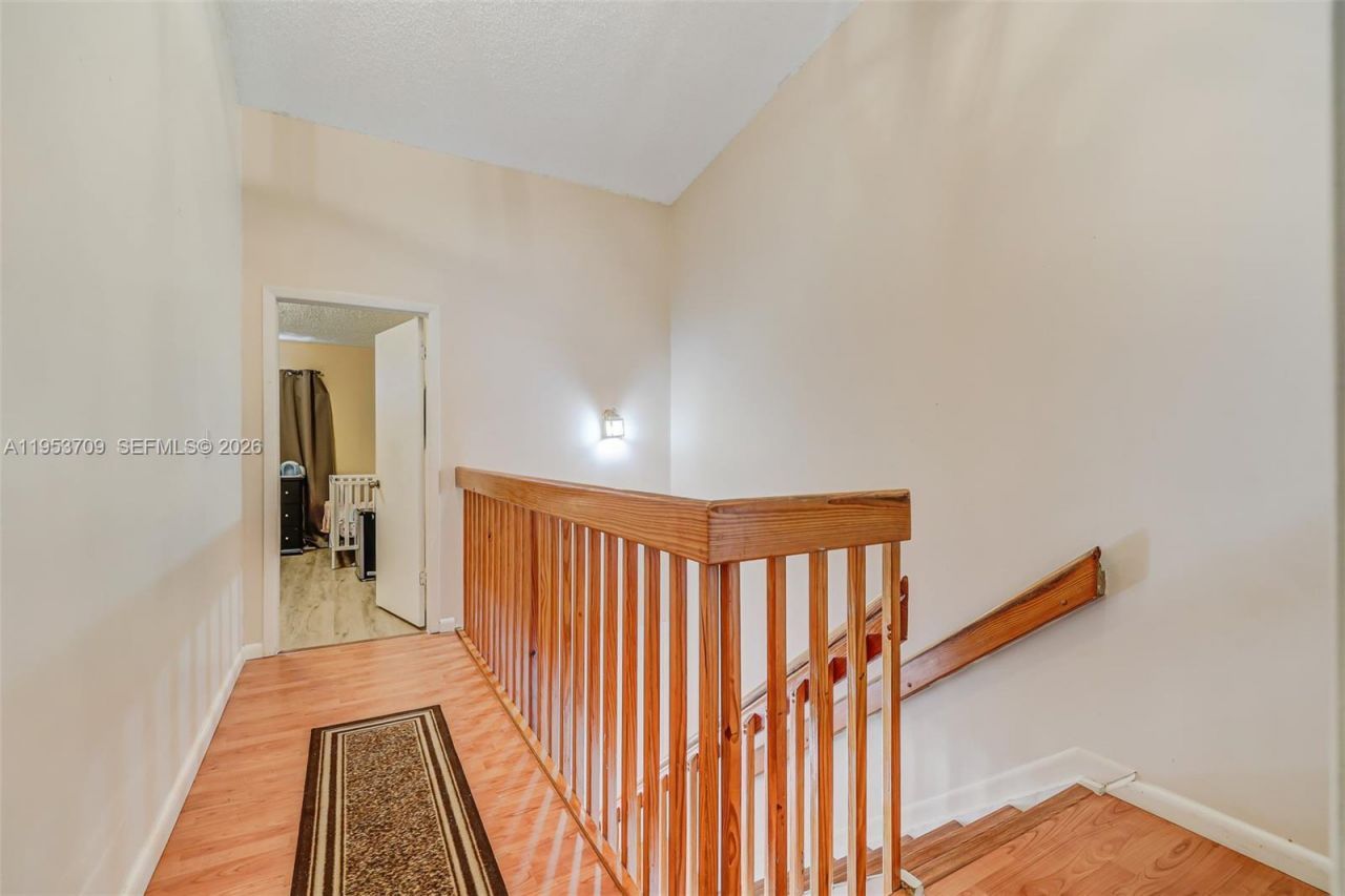 10026 Hammocks Blvd , Unit 207-6, Miami, FL 33196 Photo