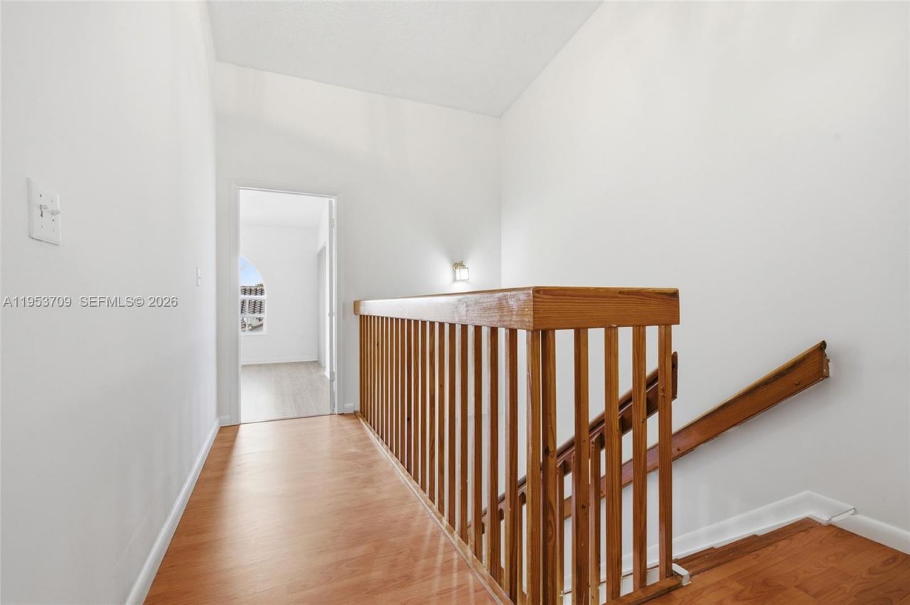 10026 Hammocks Blvd, Unit 207-6, Miami, FL 33196 Photo