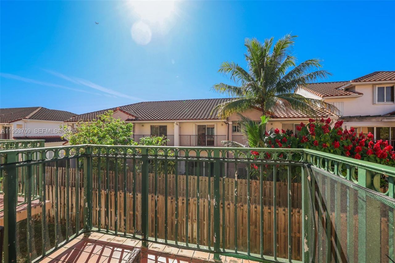 10026 Hammocks Blvd , Unit 207-6, Miami, FL 33196 Photo