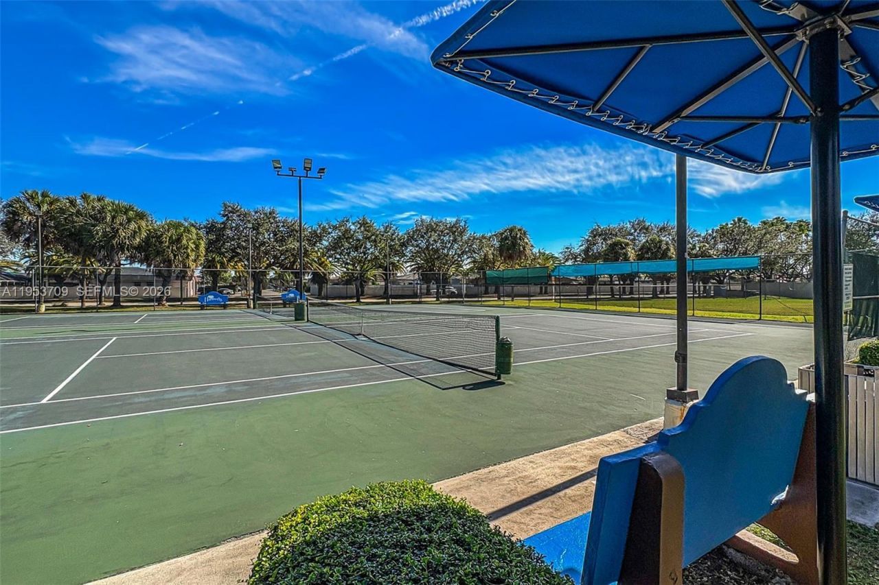 10026 Hammocks Blvd , Unit 207-6, Miami, FL 33196 Photo