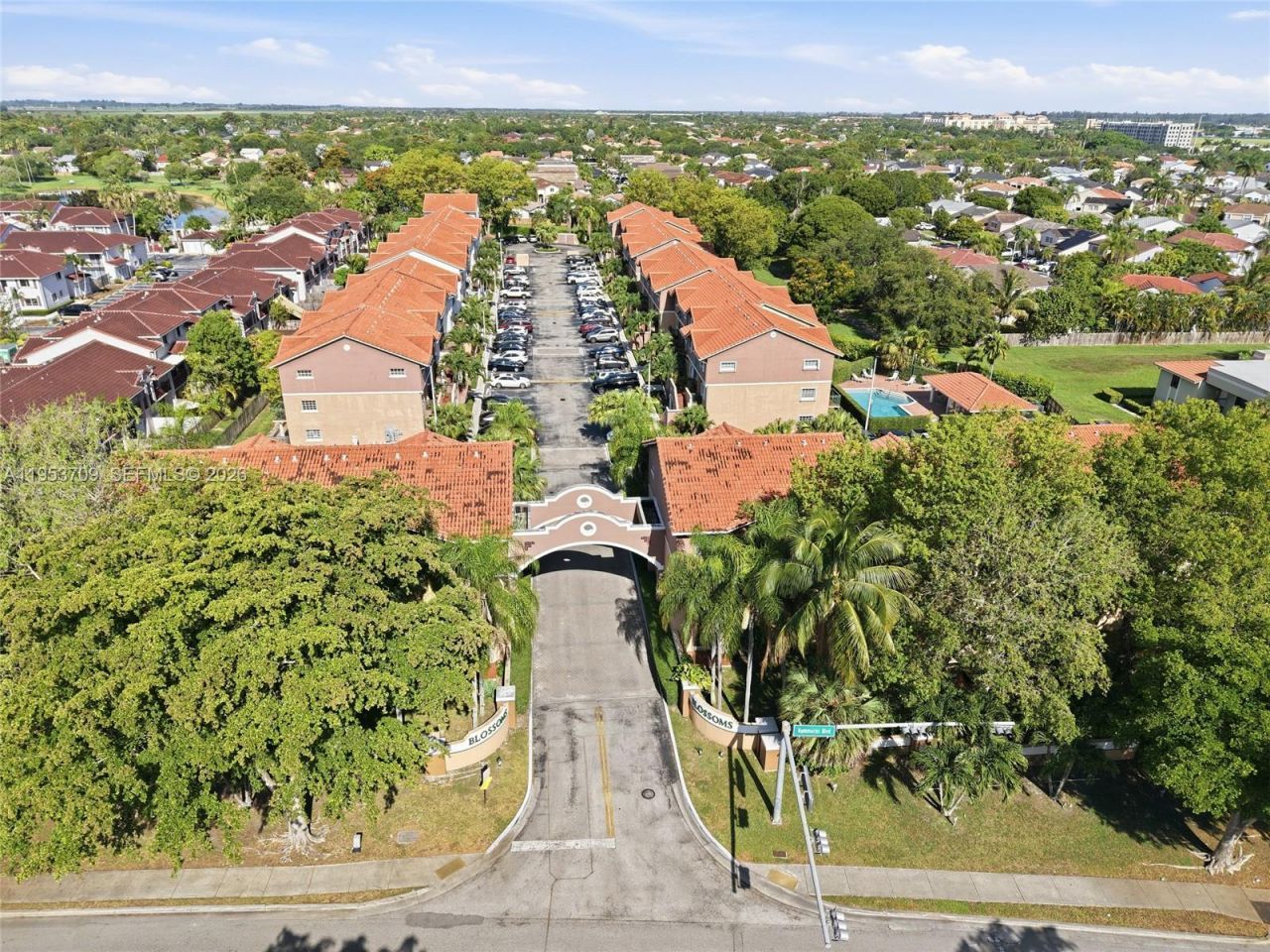 10026 Hammocks Blvd, Unit 207-6, Miami, FL 33196 Photo