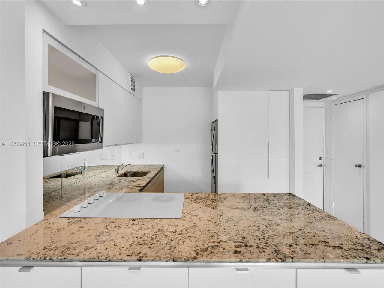 100 Bayview Dr , Unit 223, Sunny Isles Beach, FL 33160 Photo