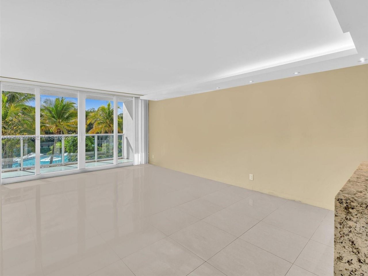 100 Bayview Dr , Unit 223, Sunny Isles Beach, FL 33160 Photo