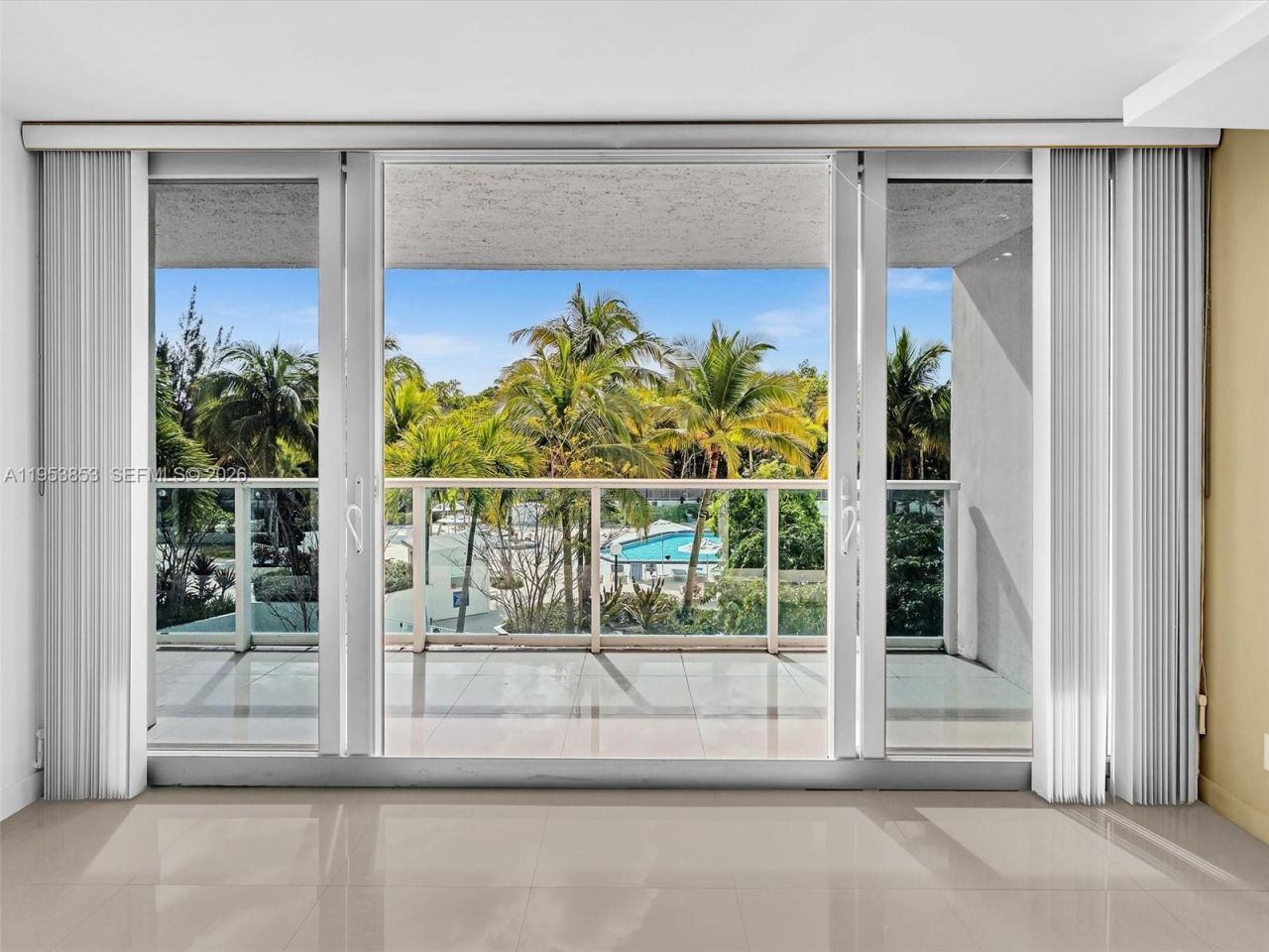 100 Bayview Dr, Unit 223, Sunny Isles Beach, FL 33160 Photo