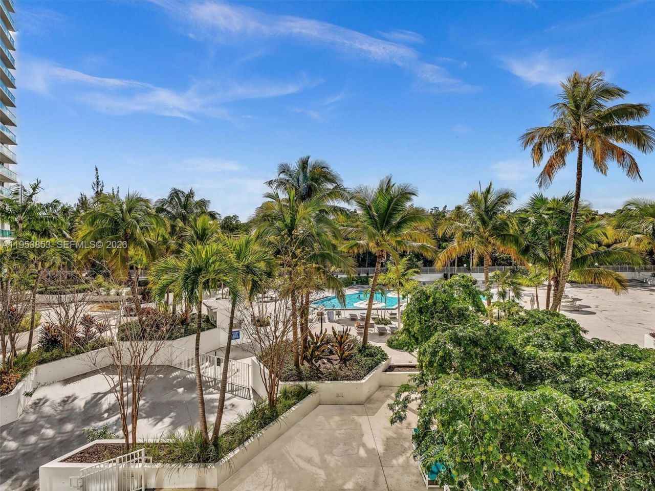 100 Bayview Dr, Unit 223, Sunny Isles Beach, FL 33160 Photo