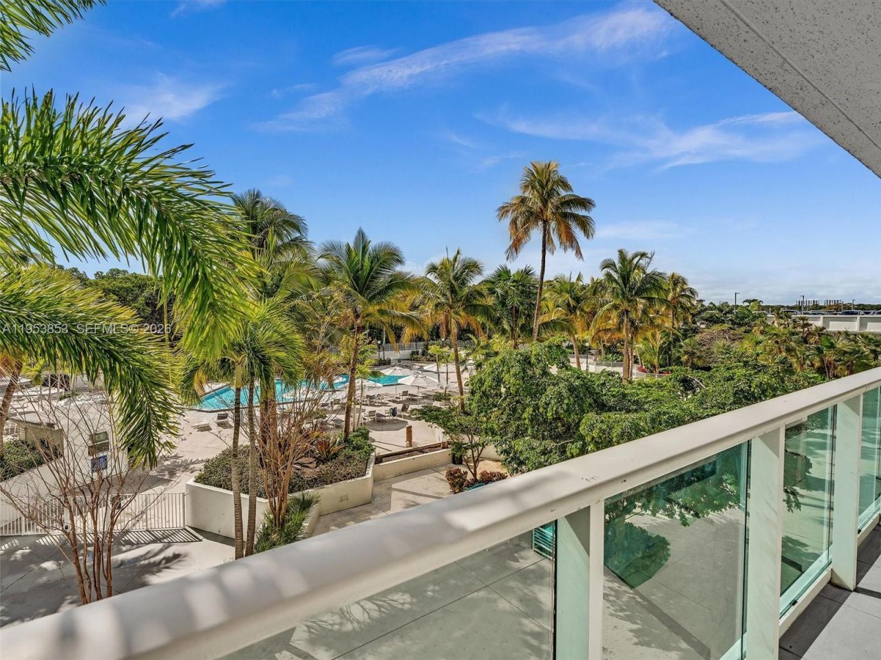 100 Bayview Dr , Unit 223, Sunny Isles Beach, FL 33160 Photo