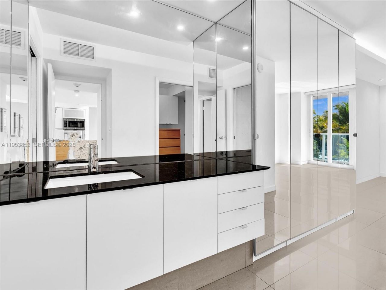 100 Bayview Dr , Unit 223, Sunny Isles Beach, FL 33160 Photo