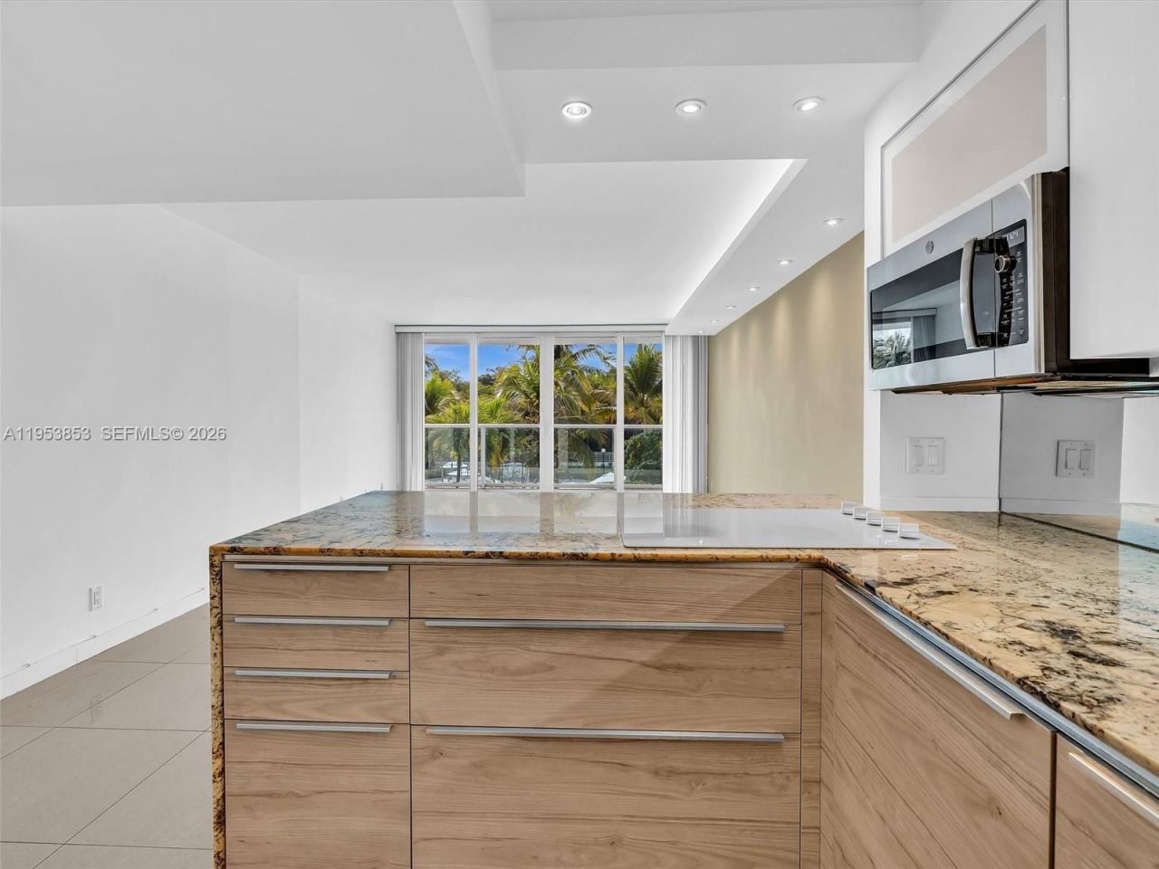 100 Bayview Dr , Unit 223, Sunny Isles Beach, FL 33160 Photo