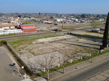 300 S Gateway Dr, Madera, CA 93637 Photo