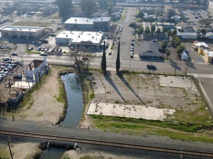 300 S Gateway Dr, Madera, CA 93637 Photo