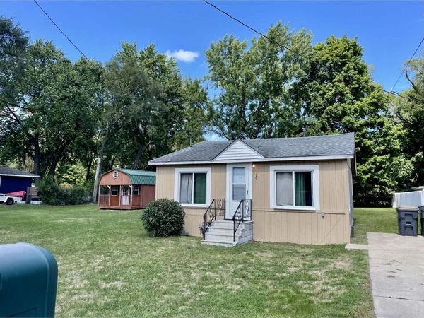 379 Western Avenue, Benton Harbor, MI 49022