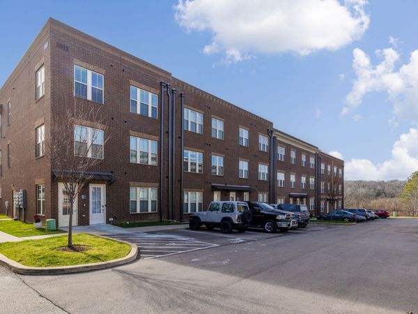 1011 Vida Way, Unit 202, Nolensville, TN 37135