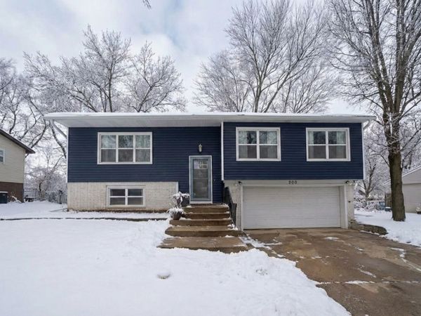 200 Egan Drive, Streamwood, IL 60107