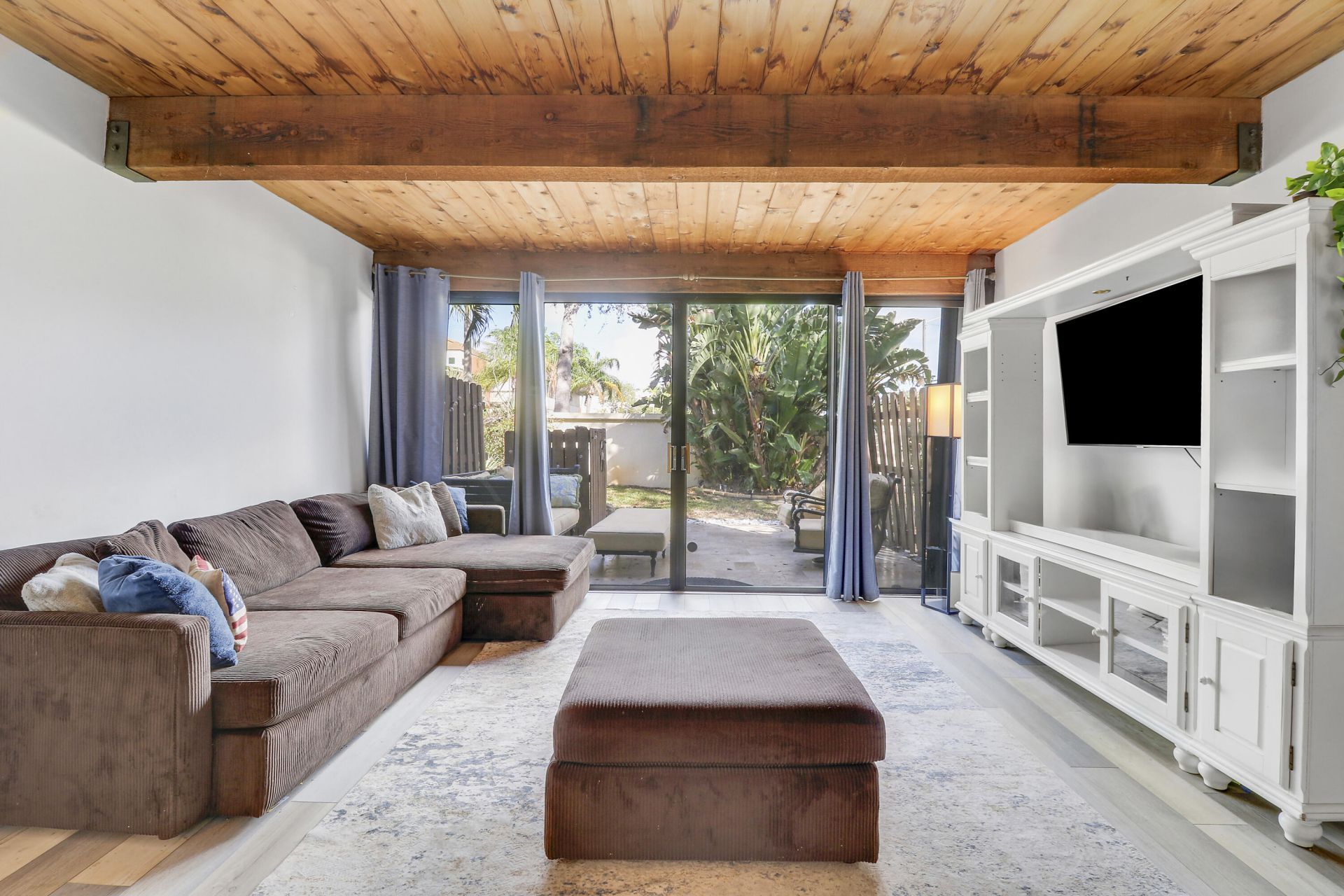 4801 NW 2nd Avenue, Unit 101, Boca Raton, FL 33431 Photo