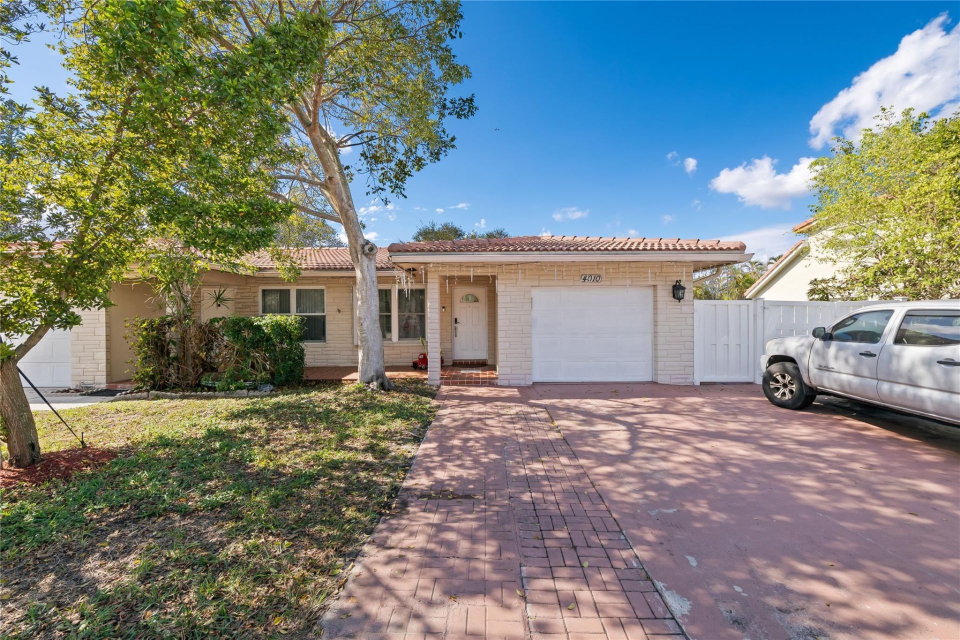 4010 Coral Springs Drive, Coral Springs, FL 33065 Photo