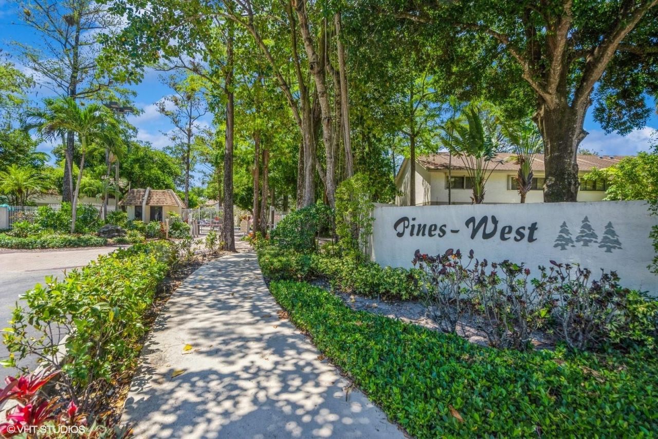 3070 S Oakland Forest Dr, Unit 306, Oakland Park, FL 33309 Photo