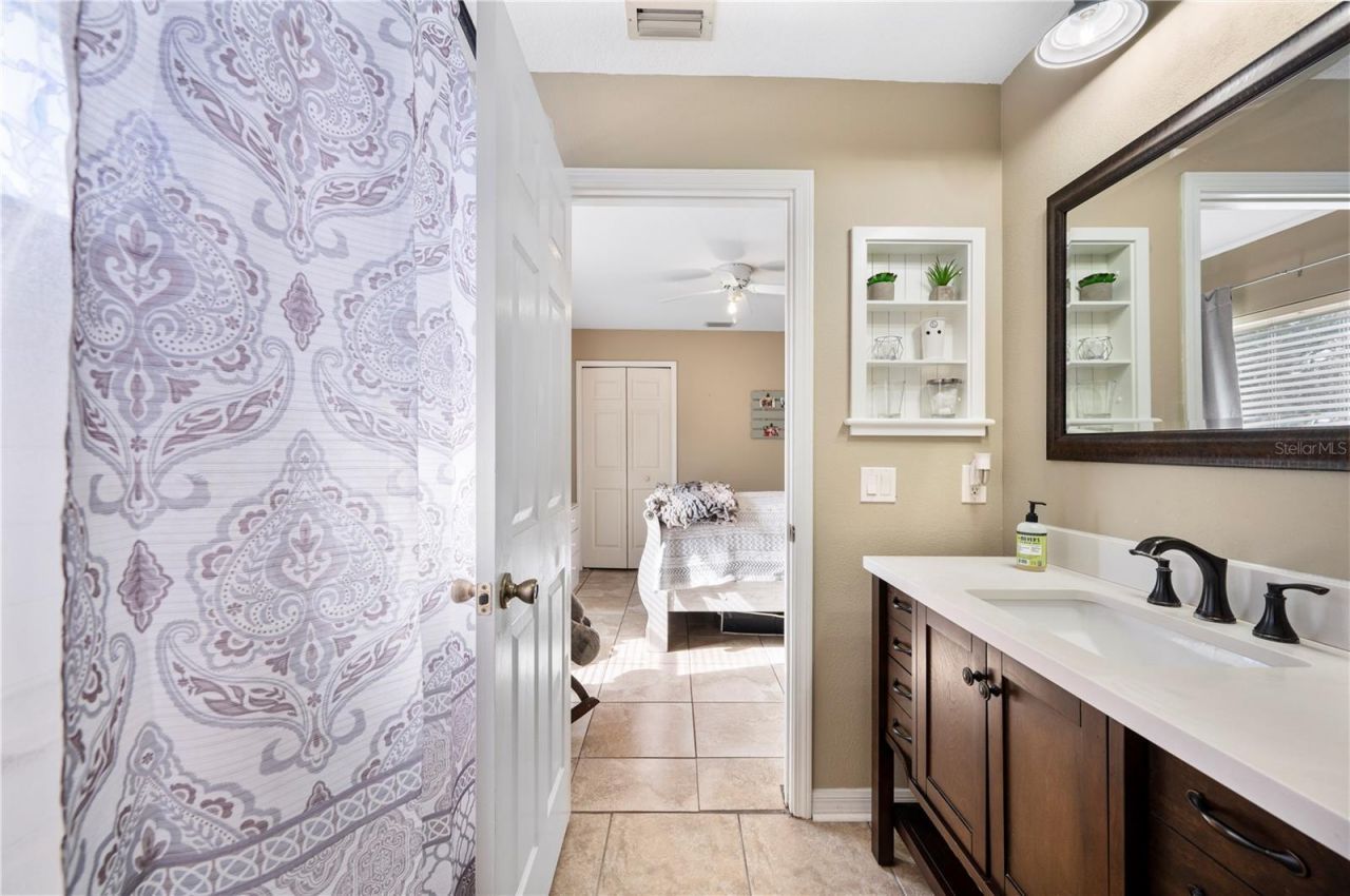 4403 Avondale Groves Street, Plant City, FL 33567 Photo