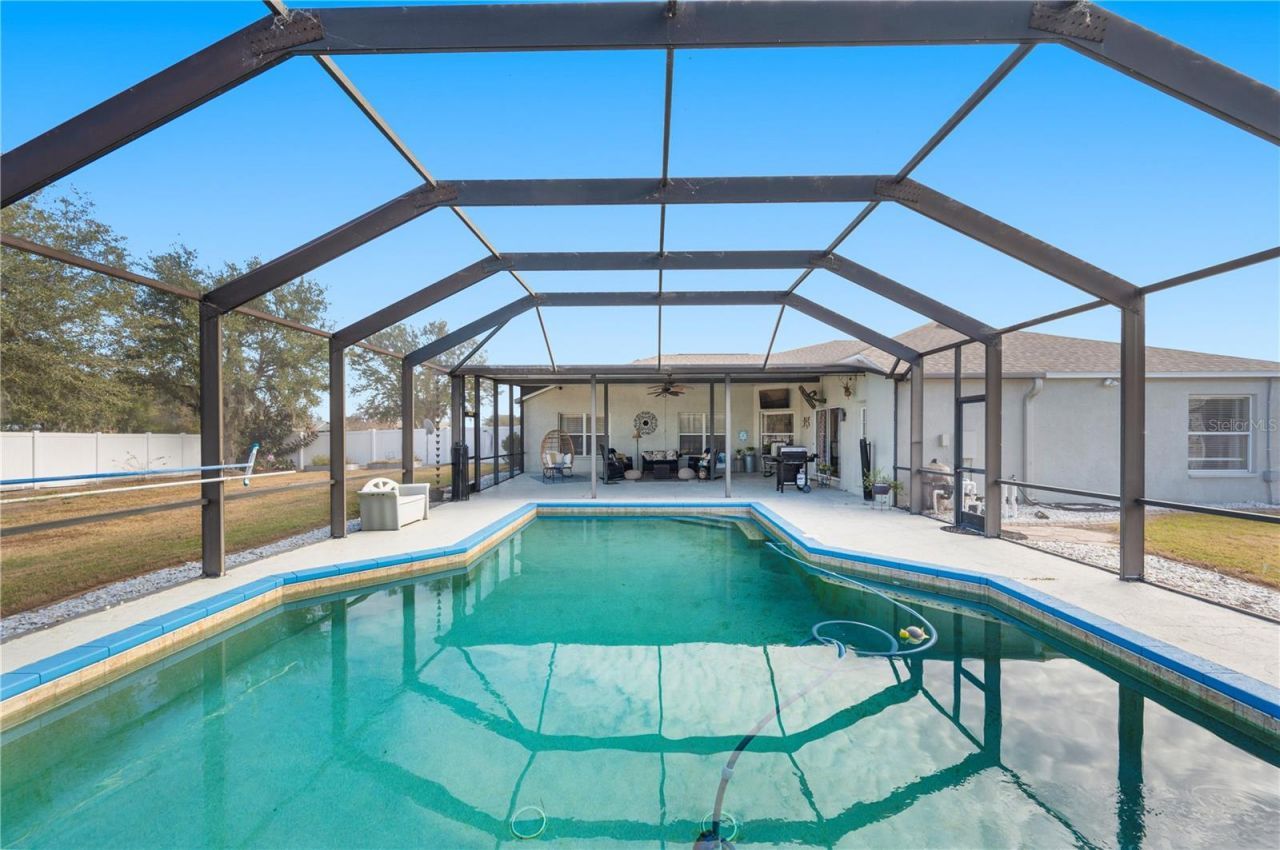 4403 Avondale Groves Street, Plant City, FL 33567 Photo