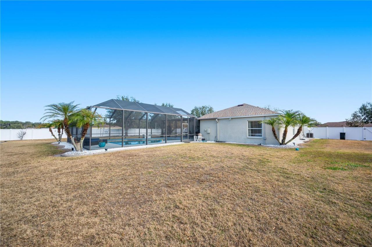 4403 Avondale Groves Street, Plant City, FL 33567 Photo