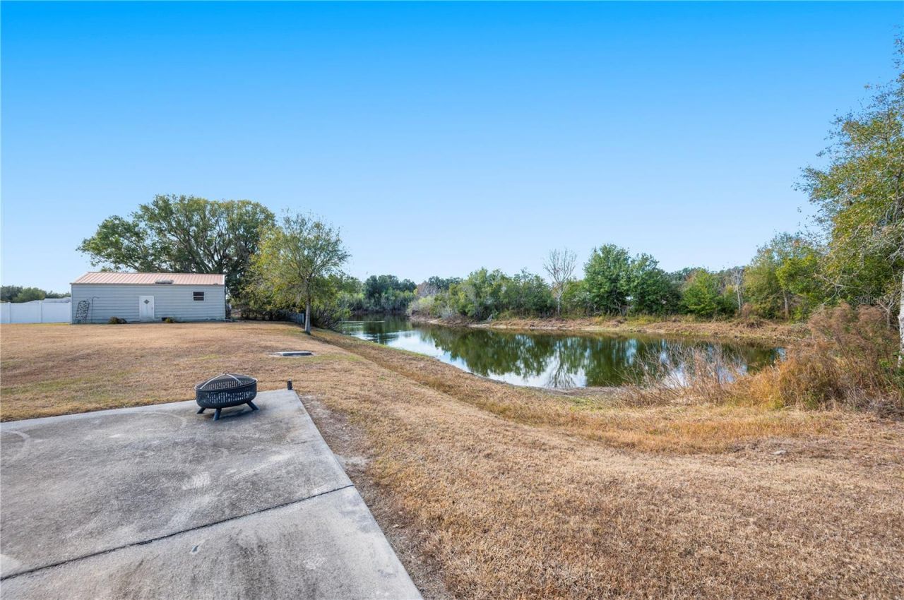 4403 Avondale Groves Street, Plant City, FL 33567 Photo