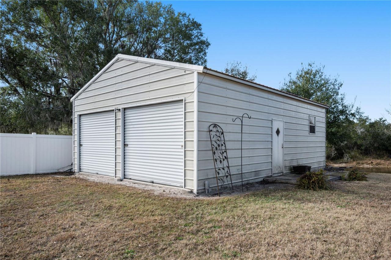 4403 Avondale Groves Street, Plant City, FL 33567 Photo