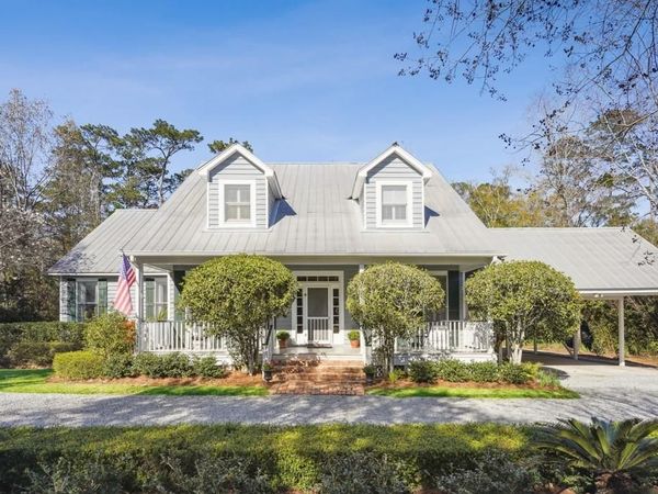 37 RIVERDALE Drive, Covington, LA 70433