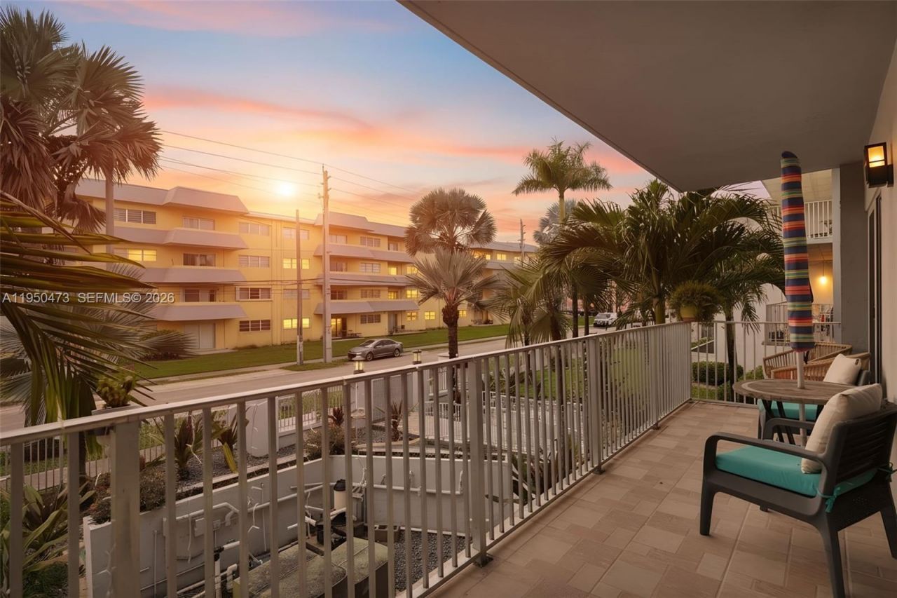 7401 SW 82nd St, Unit 202S, Miami, FL 33143 Photo