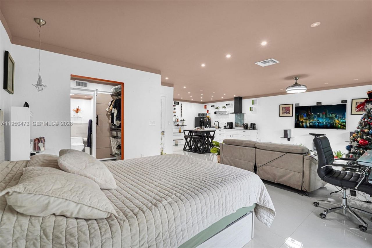 7401 SW 82nd St, Unit 202S, Miami, FL 33143 Photo