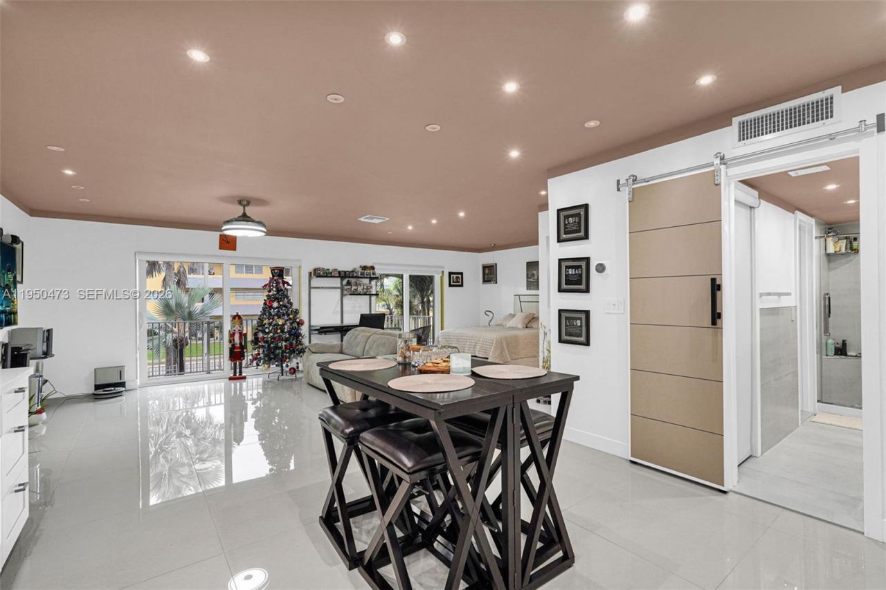 7401 SW 82nd St, Unit 202S, Miami, FL 33143 Photo