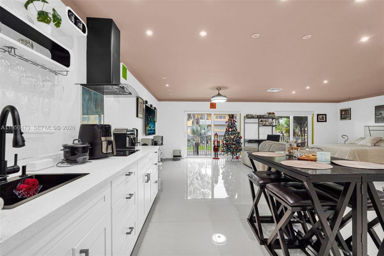 7401 SW 82nd St, Unit 202S, Miami, FL 33143 Photo