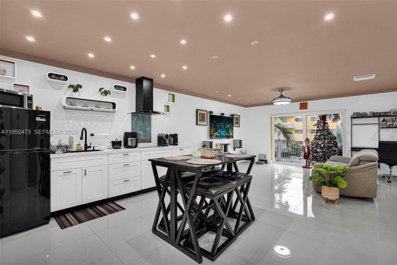 7401 SW 82nd St, Unit 202S, Miami, FL 33143 Photo