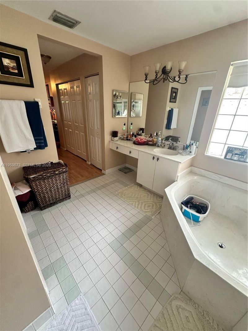 18166 SW 29th St, Miramar, FL 33029 Photo