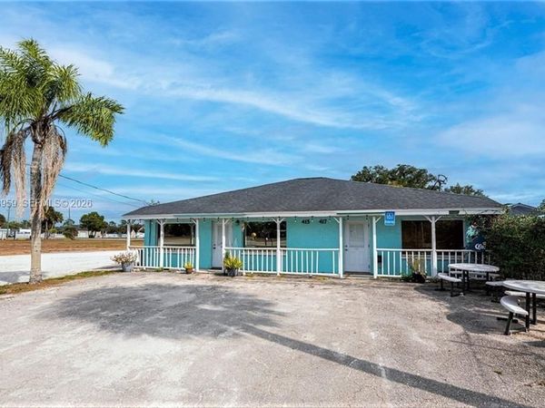415 S Main St. , La Belle, FL 33935